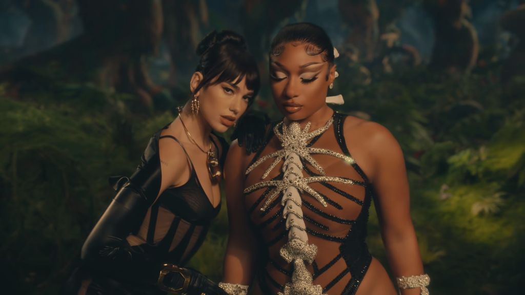 DUA LIPA e MEGAN THEE STALLION INSIEME NEL BRANO E VIDEO PIU’ ‘HOT’ DEL 2022  SWEETEST PIE