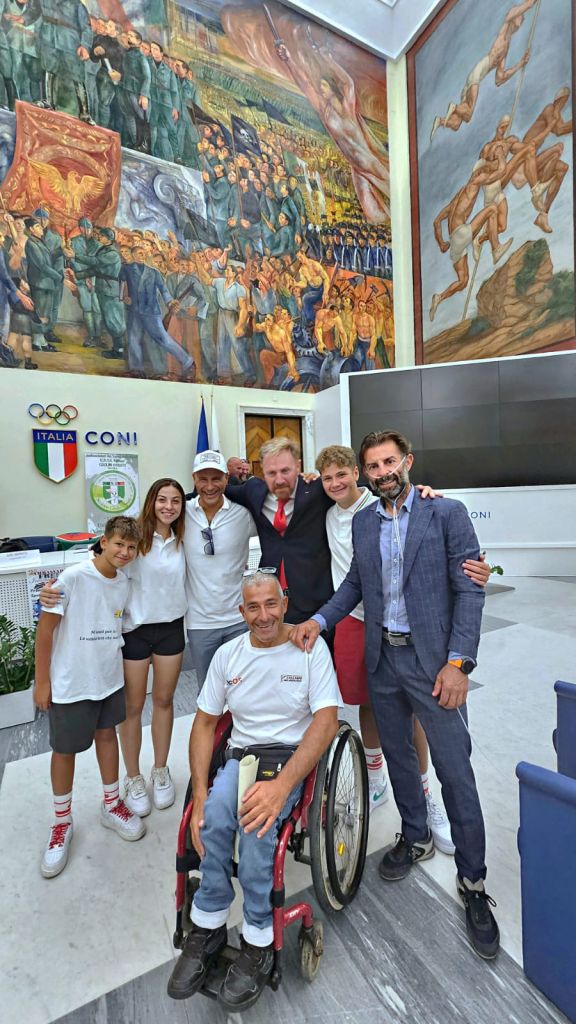 Premiazione di Marco Mingardi, Atleta Agonista e Campione nel Baseball e Vincitore del programma televisivo “Tu Si Que Vale” 2022 all'Invictus Day - Ambassador of Freedom 2a edizione 