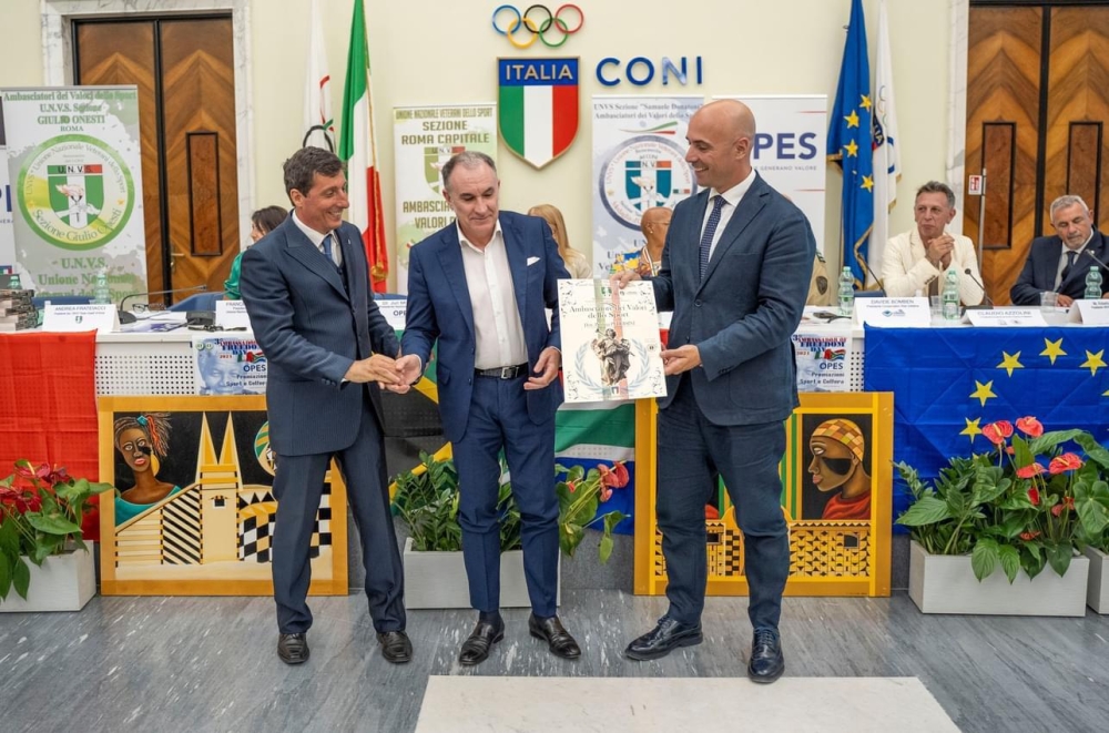 EVENTO INTERNAZIONALE "3° INVICTUS DAY" IN ANTEPRIMA MONDIALE, A ROMA, RITIRA IL PREMIO “AMBASCIATORE DEI VALORI SOCIALI” IL DOTT. PIERLUIGI PEDERSINI