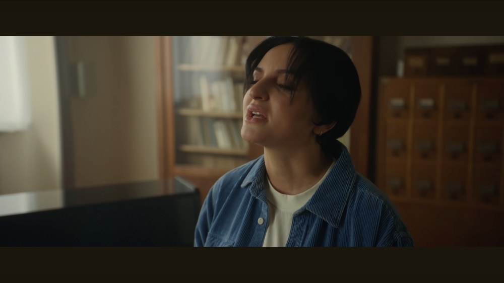 Video - Arisa: Online il Video di “Canta Ancora” Girato al Liceo Manzoni di Milano