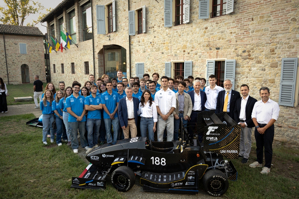 La REV25 debutta a Parma: l’UniPR Racing Team mostra la prima monoposto elettrica a trazione integrale
