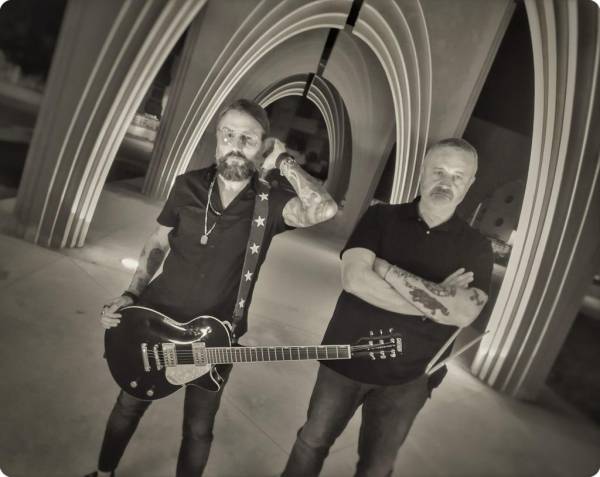 DIVANO, il primo singolo dei MON ÂME accompagnato dal videoclip disponibile dal 27 giugno