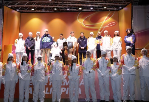 Cortina d’Ampezzo — la Cerimonia di Unione accende la Fiamma Paralimpica